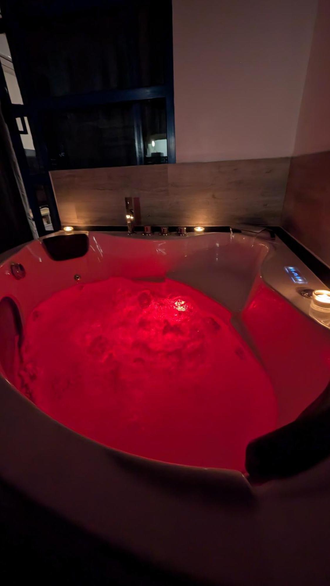 Holiday home Cosy With Terrace & Jacuzzi *