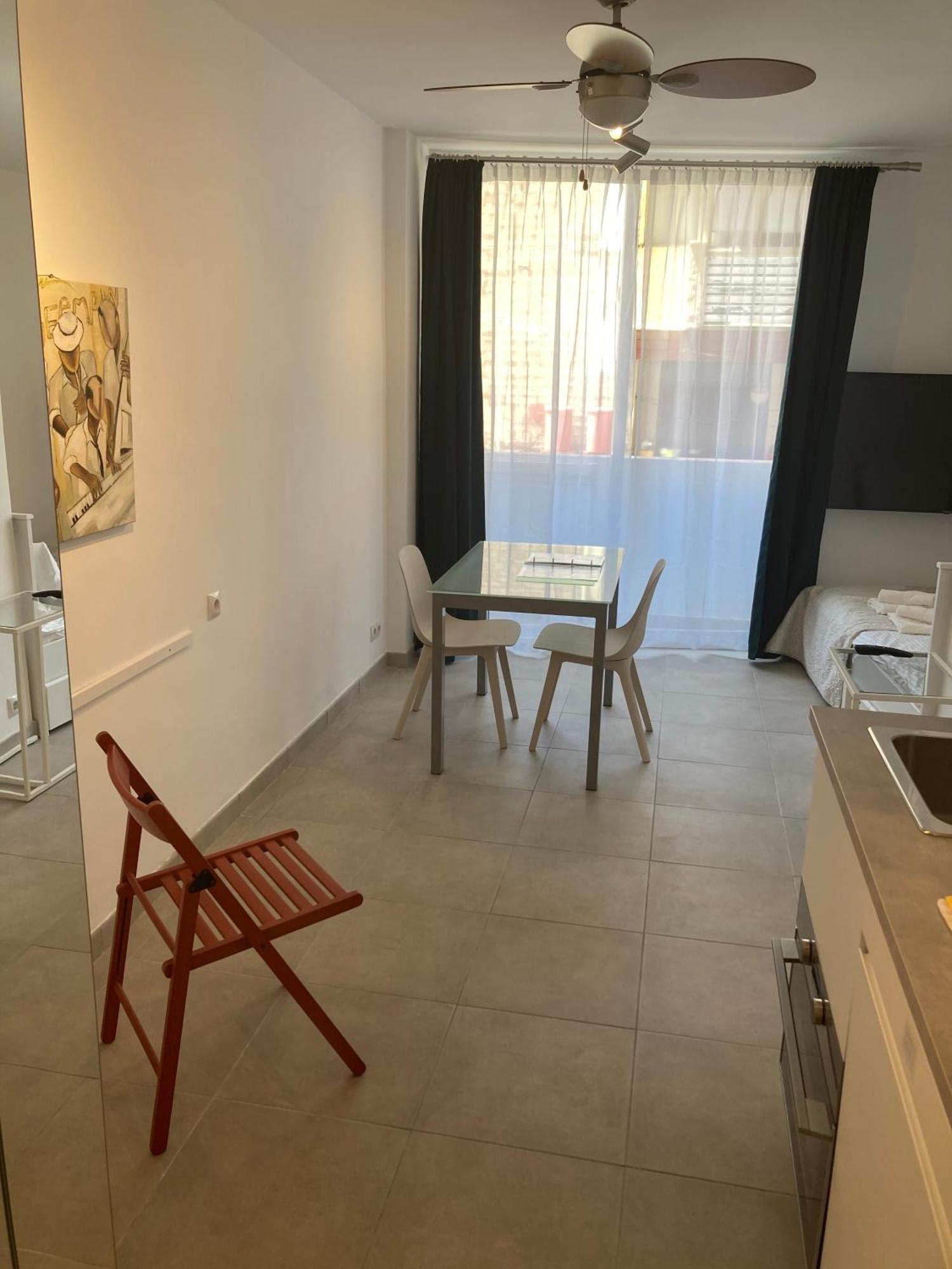 Apartamento With Small Balcony Las Palmas de Gran Canaria