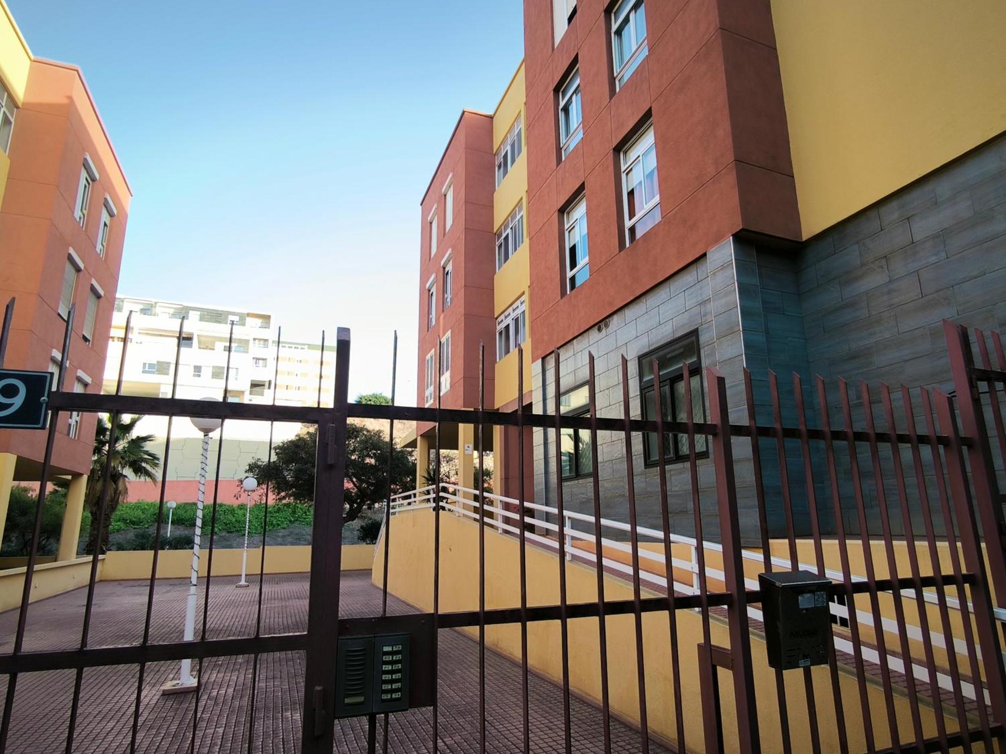 Beis House Apartment *