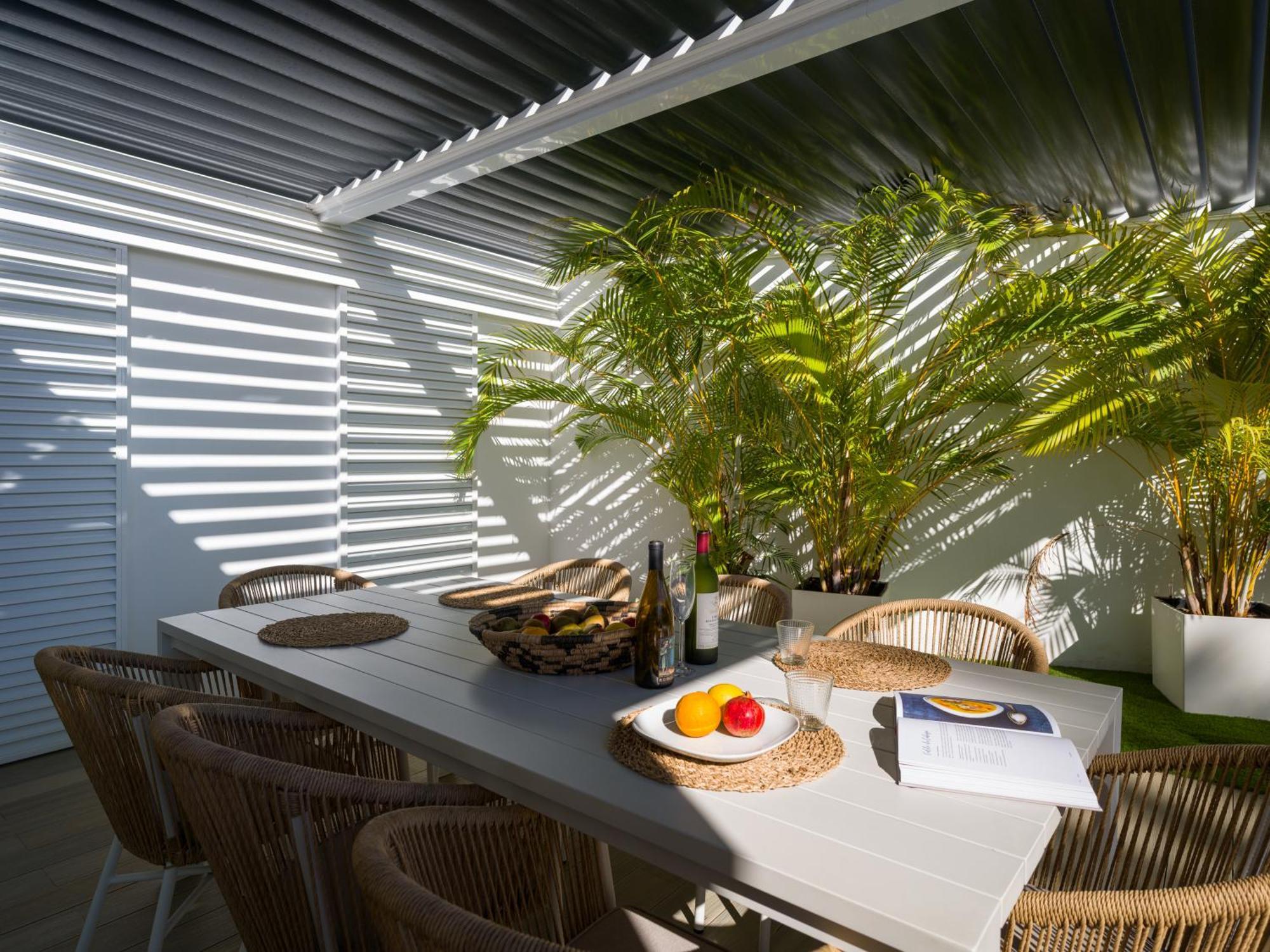 Porto Mare 42 With Heated Pool On The Front Line By Tenpropertiesgc *