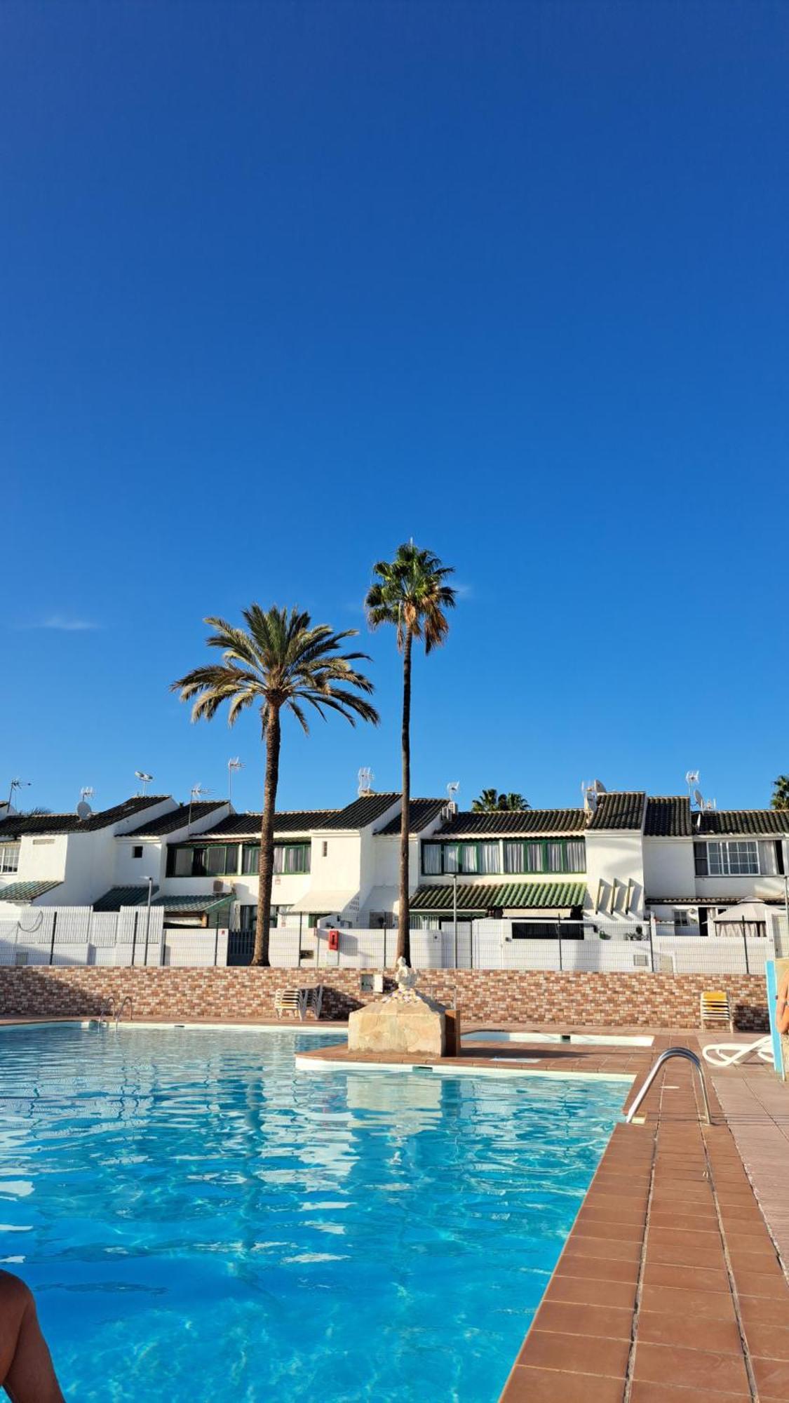 Agreable Avec Grande Terrasse Et Piscine * Sonnenland