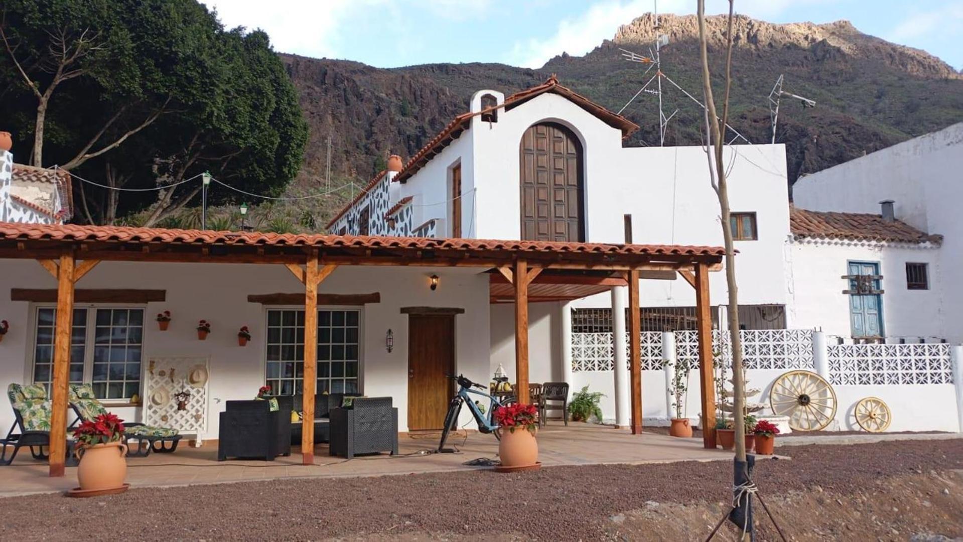 Cozy Mountain Retreat In Сasa de vacaciones Fátaga