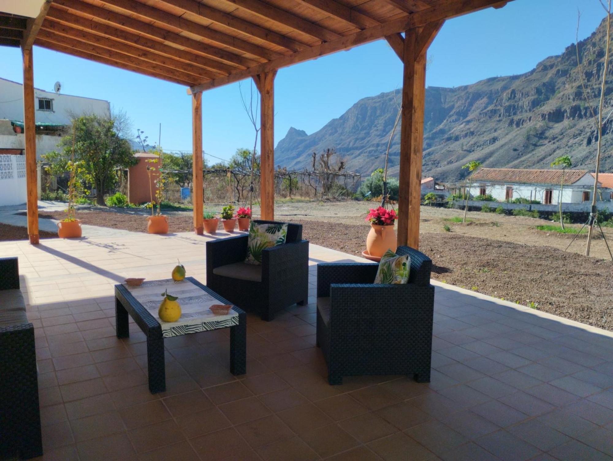 Cozy Mountain Retreat In Сasa de vacaciones Fátaga
