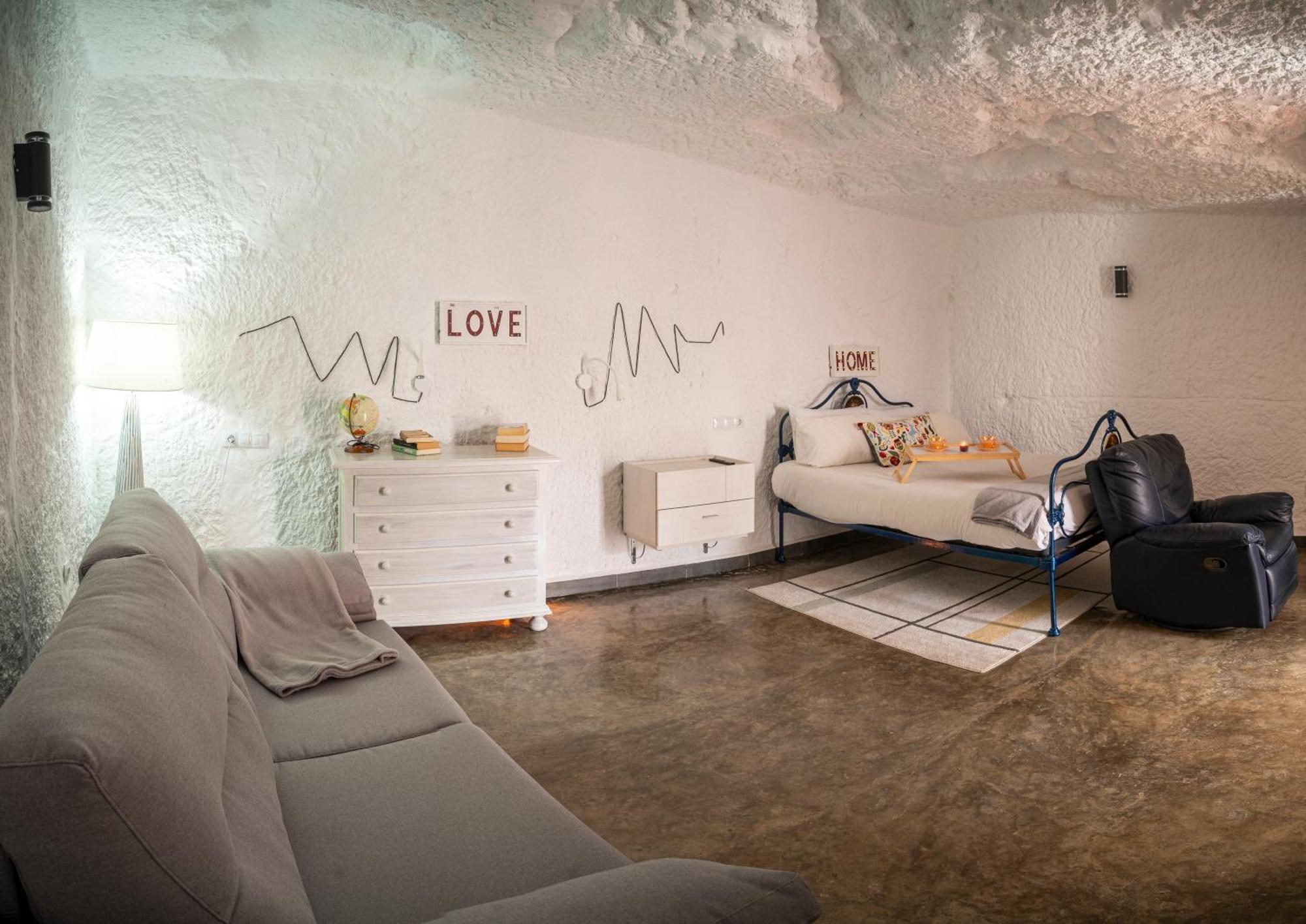 Casa Cueva Tres Amores