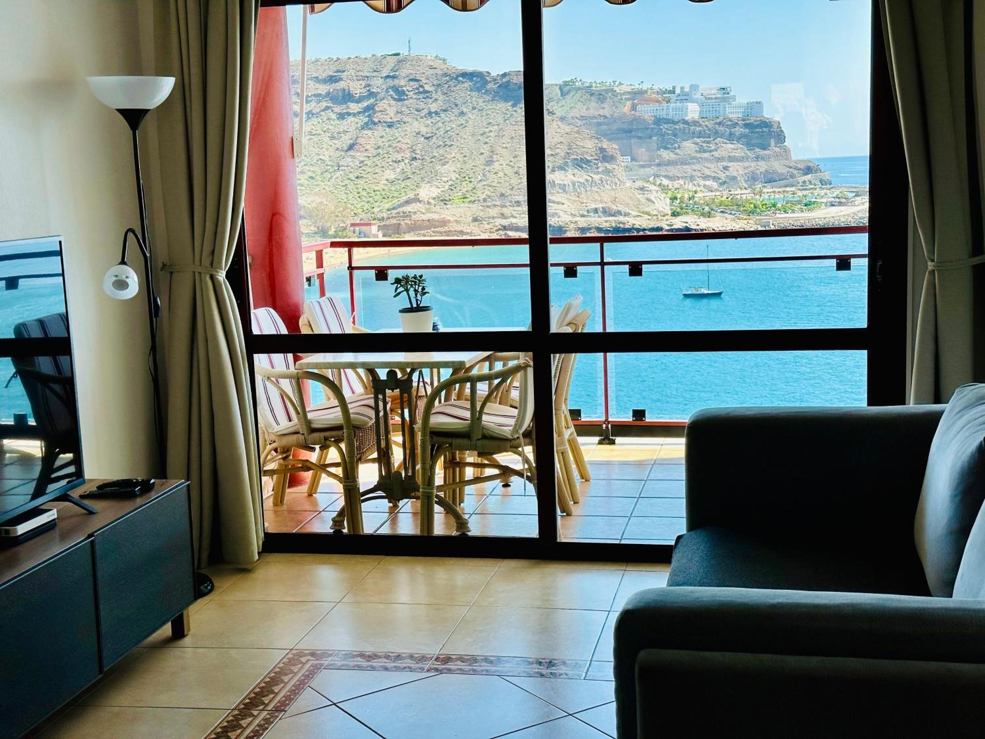 Su Eminencia - Sea View With Modern Comforts Appartamento *
