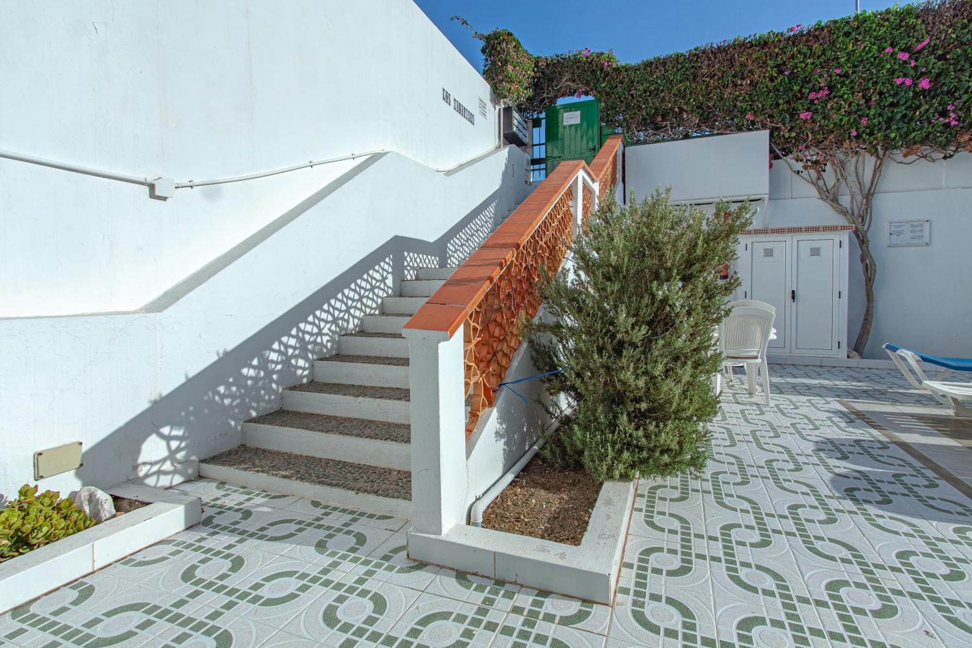 Con Terraza Y Piscina En Playa Del Ing Apartamento *