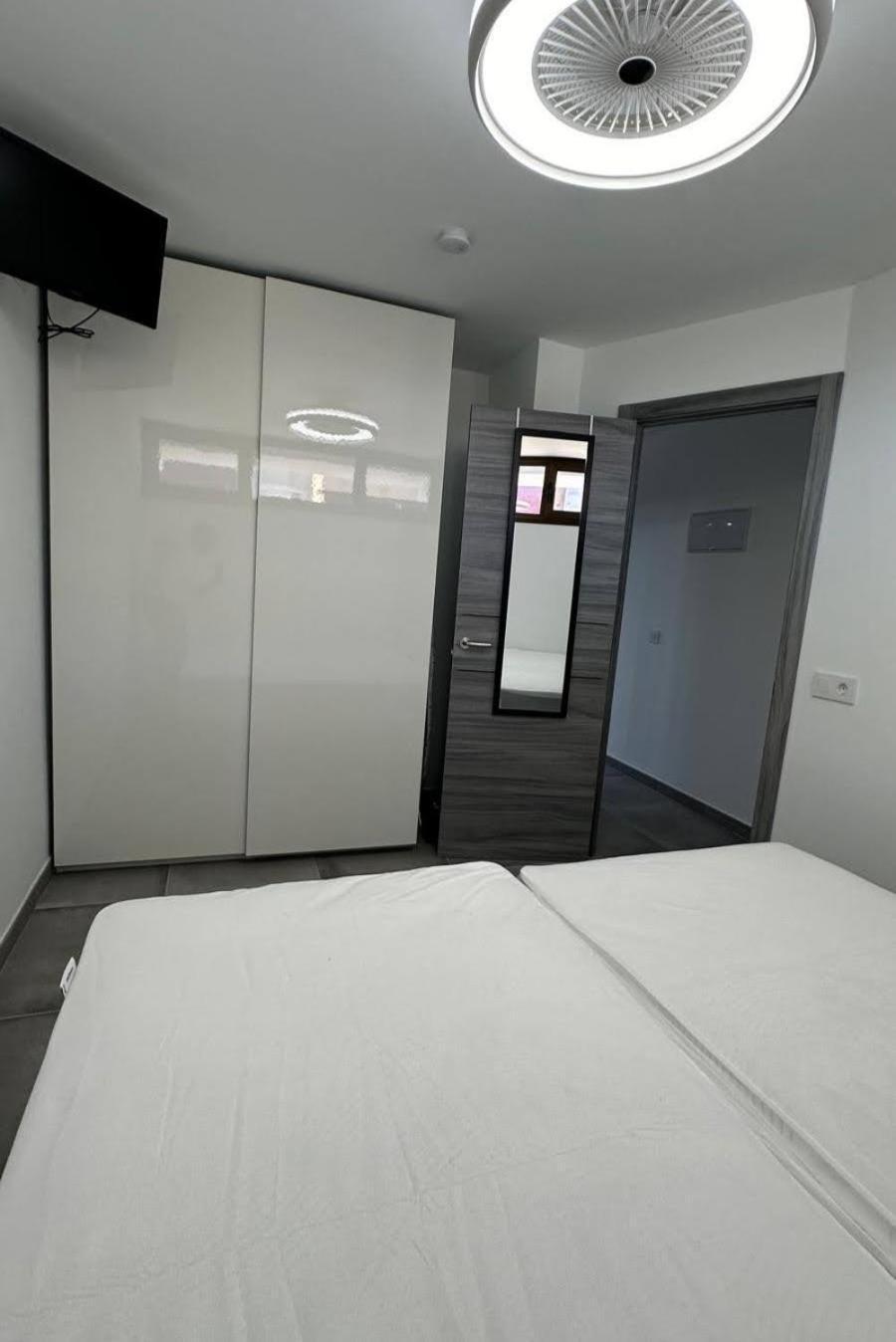 Modernes Mit 1 Schlafzimmer Und Balkon Im Herzen Von Playa Del Ingles, Gran Canaria Playa del Inglés