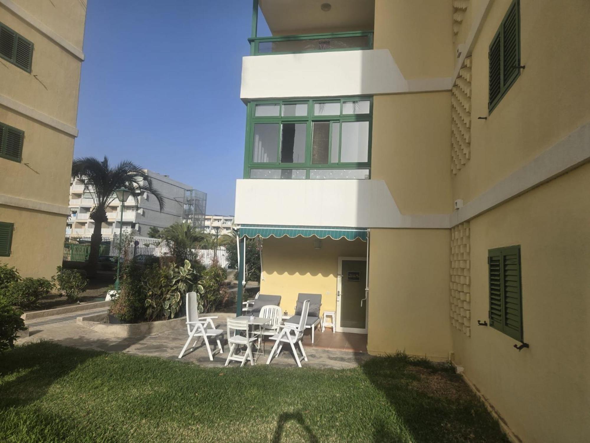 Olas Apartment *