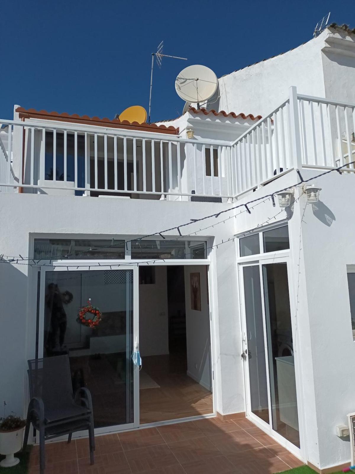 Agreable Avec Grande Terrasse Et Piscine Chalet *