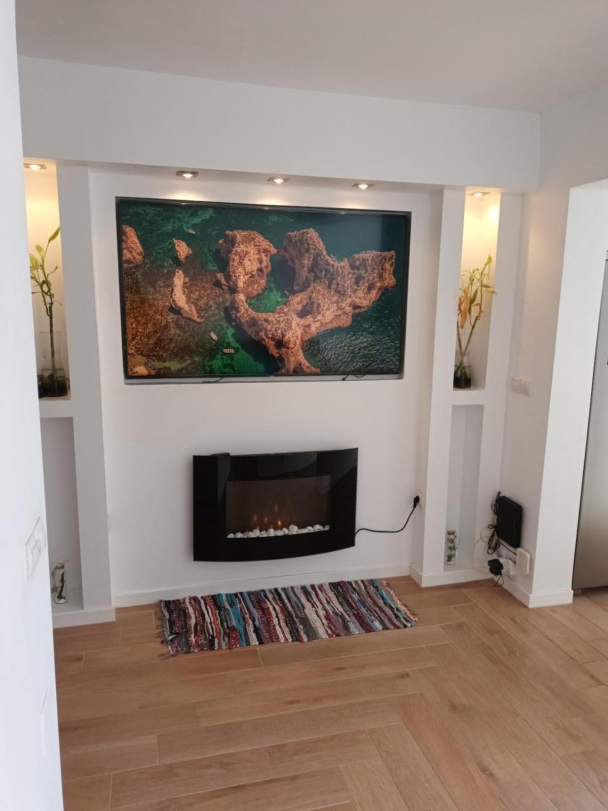 Chalet Agreable Avec Grande Terrasse Et Piscine Sonnenland