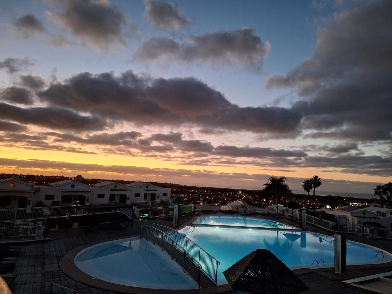 Enjoy Days Of Dreams In Paradise, 2 Bedroom With Pool Сasa de vacaciones *