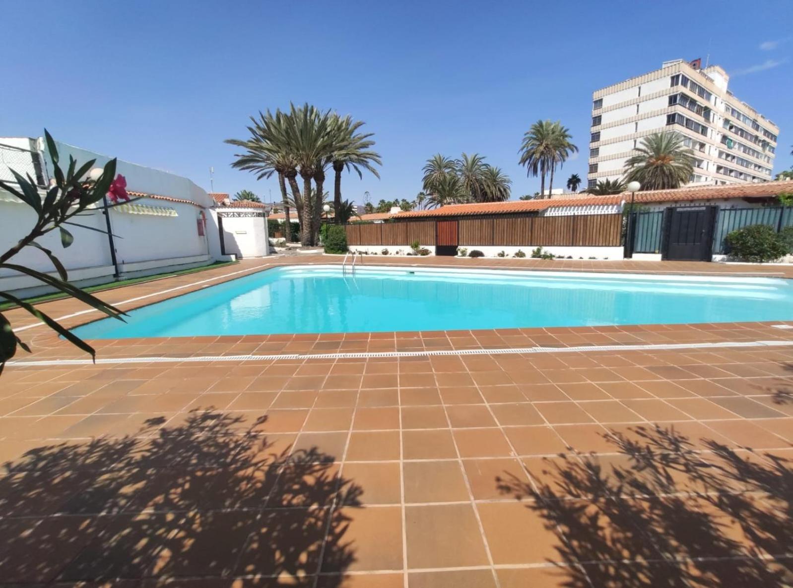 Lovely With Parking Holiday home *