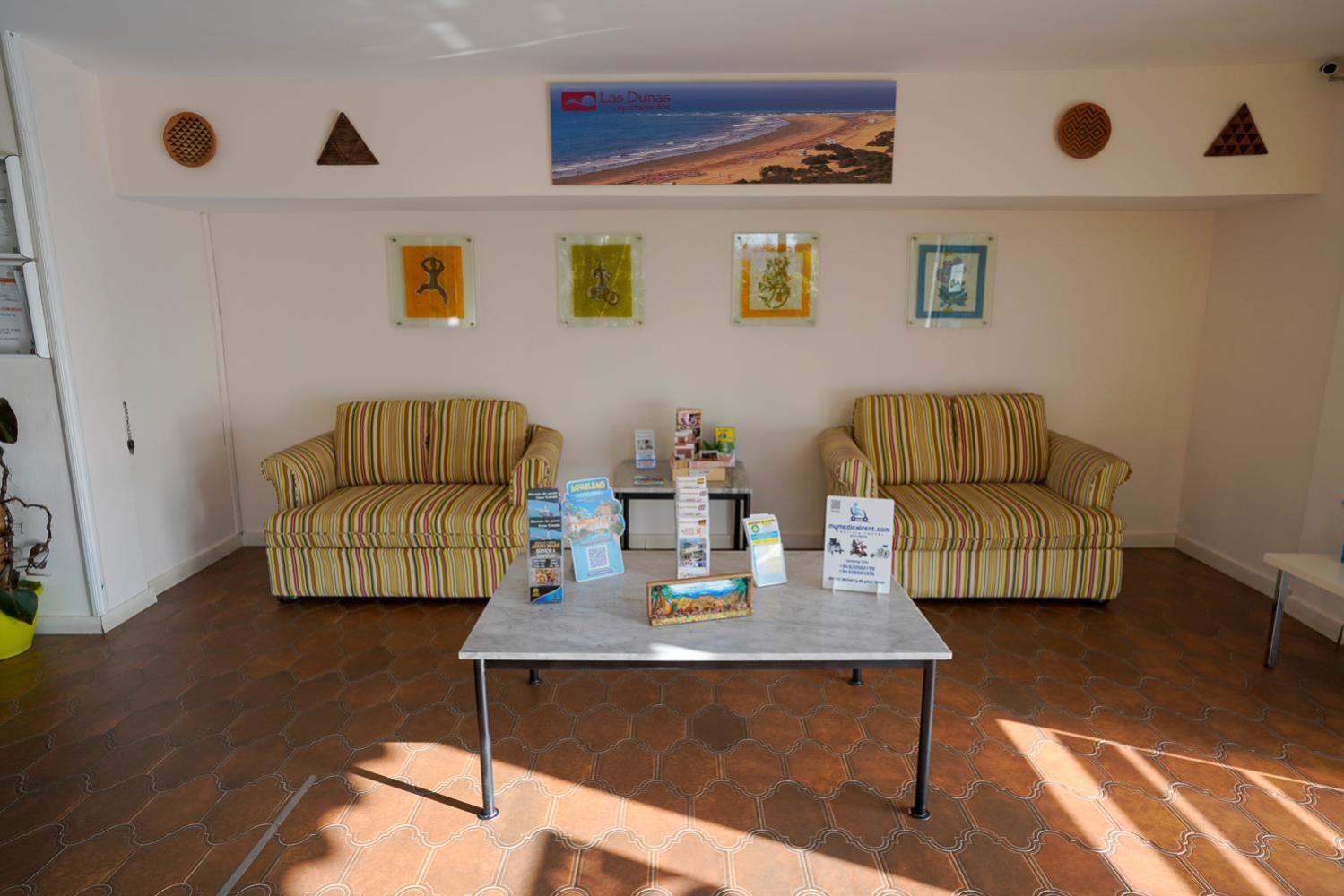 Apartment Stylish With Stunning Sea View. *
