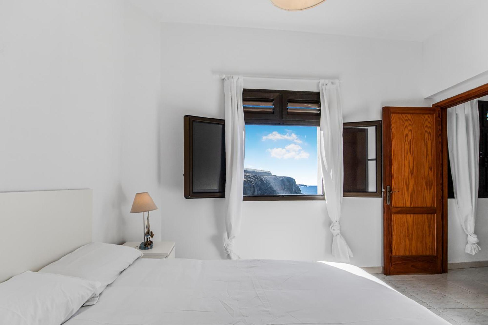 Caleta Sea And Sunset Views *