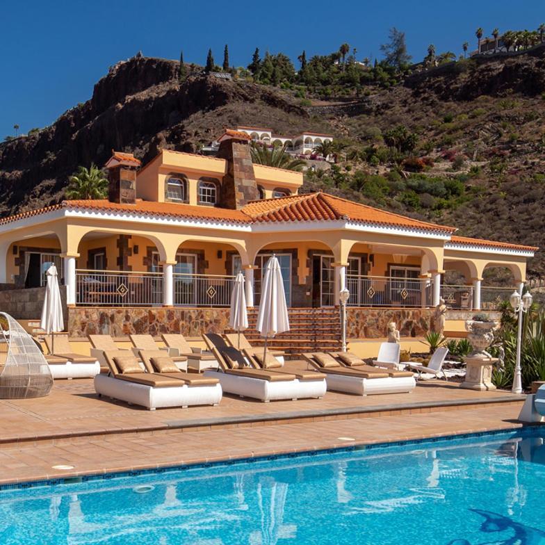 Villa Monte Leon *