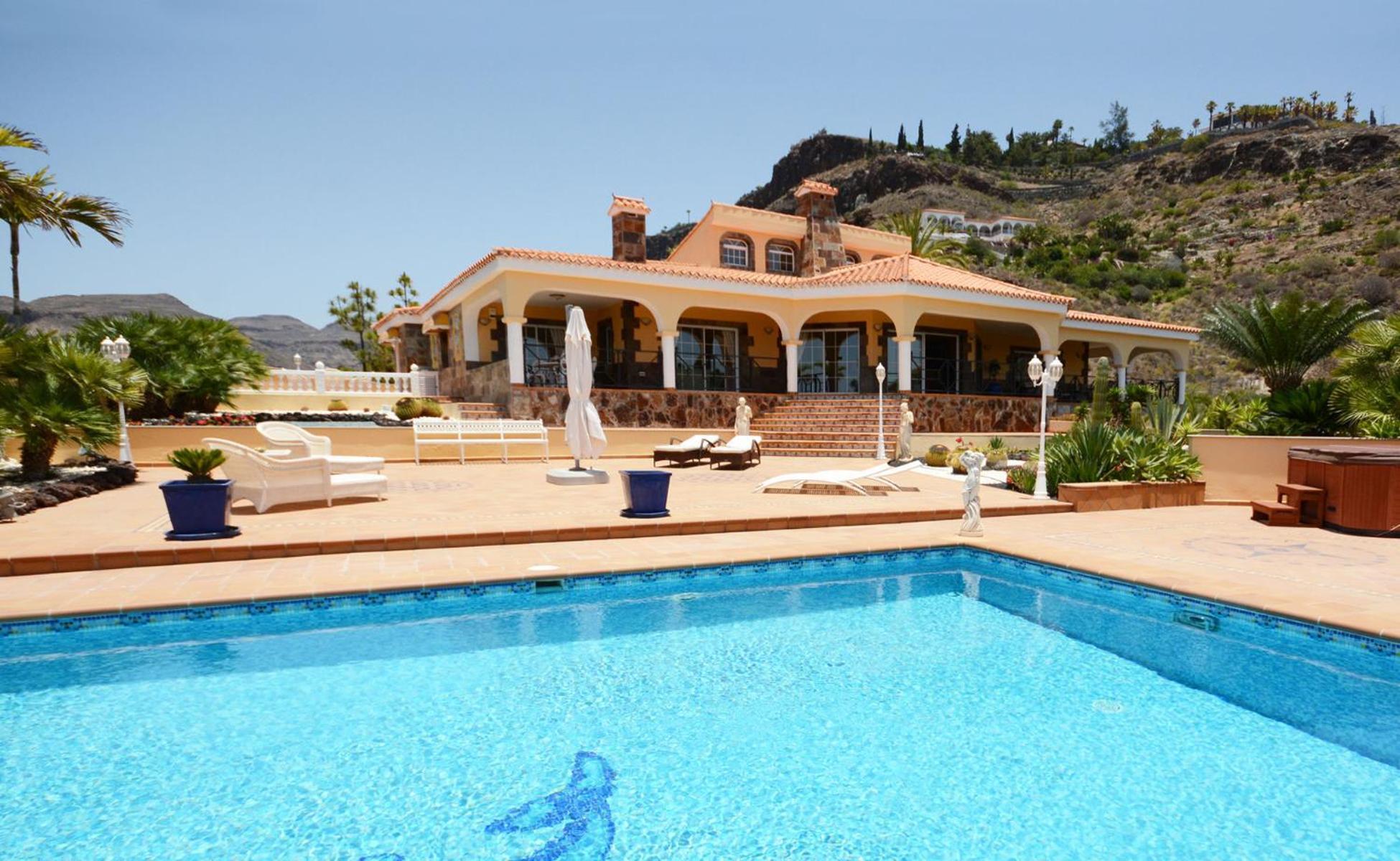 Villa Monte Leon *