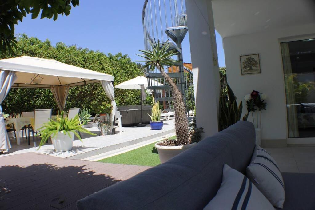 Solycan 35 - Big Garden & Jacuzzi Villa *