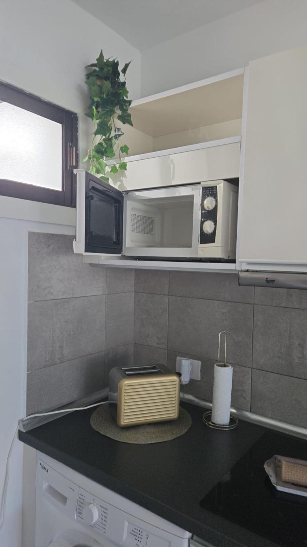 Apartamento Puerto Rico,atraktiv In Cumana 2,solsiden
