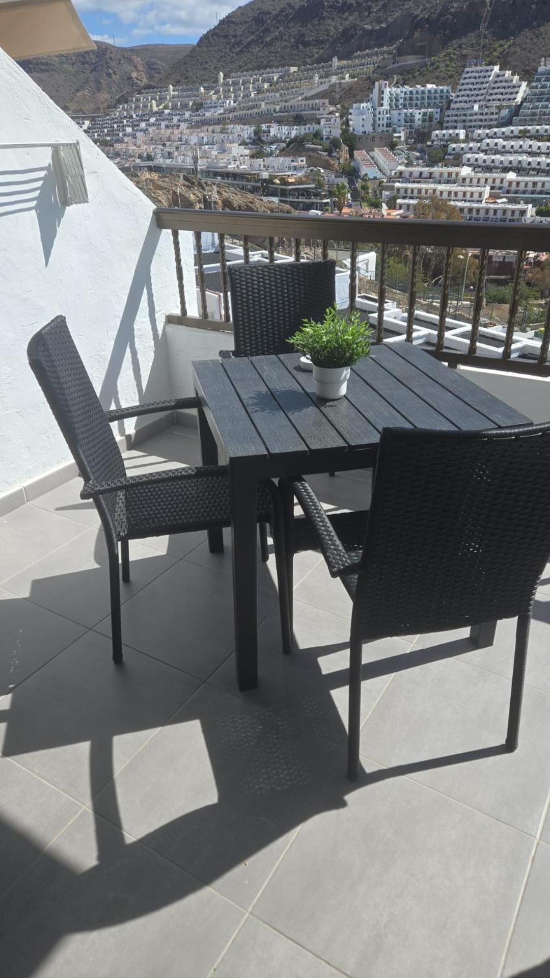 Apartamento Puerto Rico,atraktiv In Cumana 2,solsiden *