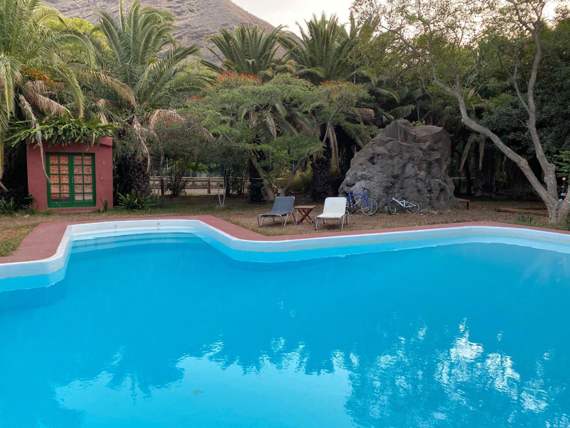 Fuer 13 Personenund 2 In Agaete Сasa de vacaciones