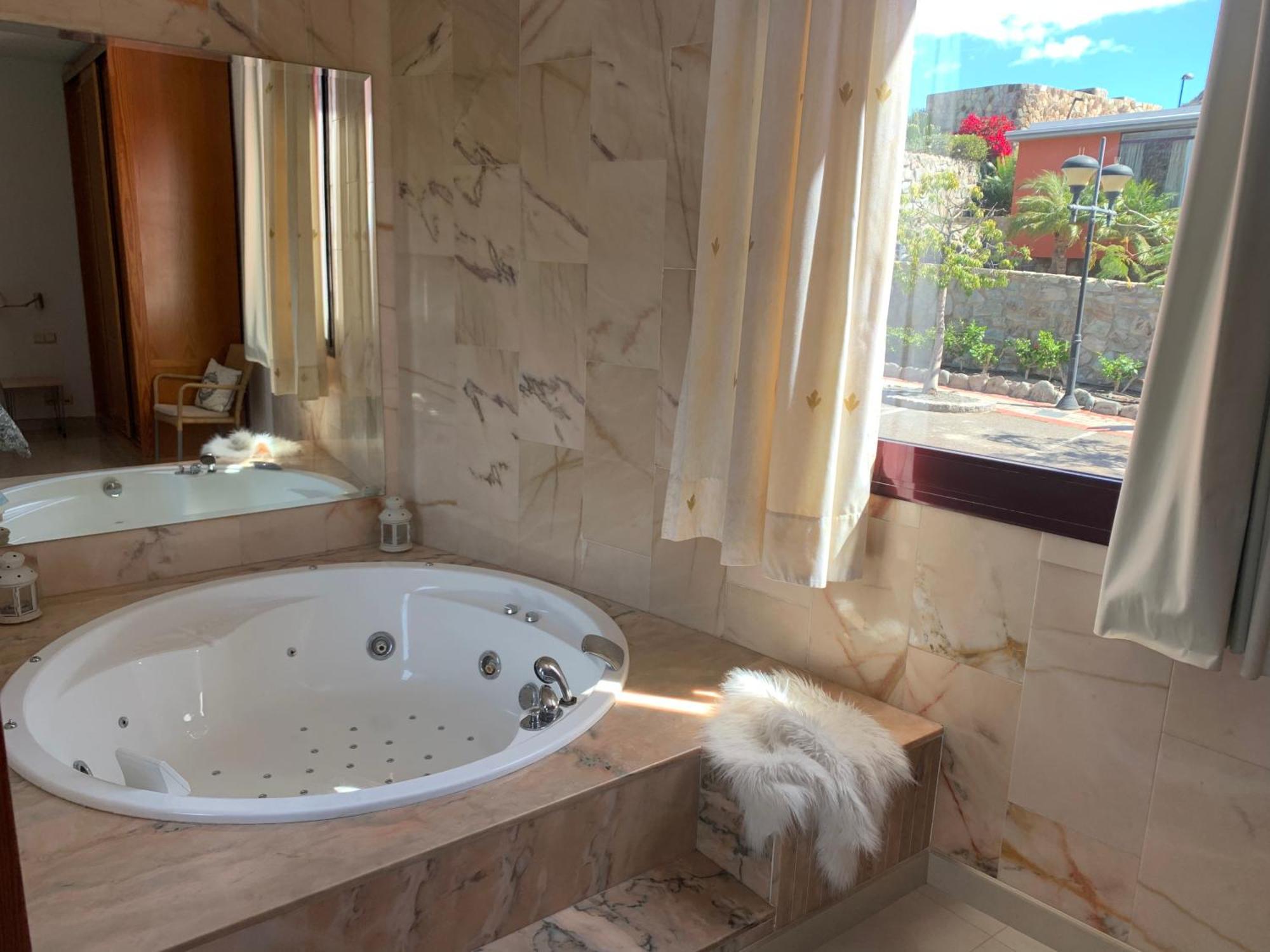 Villa Zen Anfi Tauro Golf With Private Heated Pool