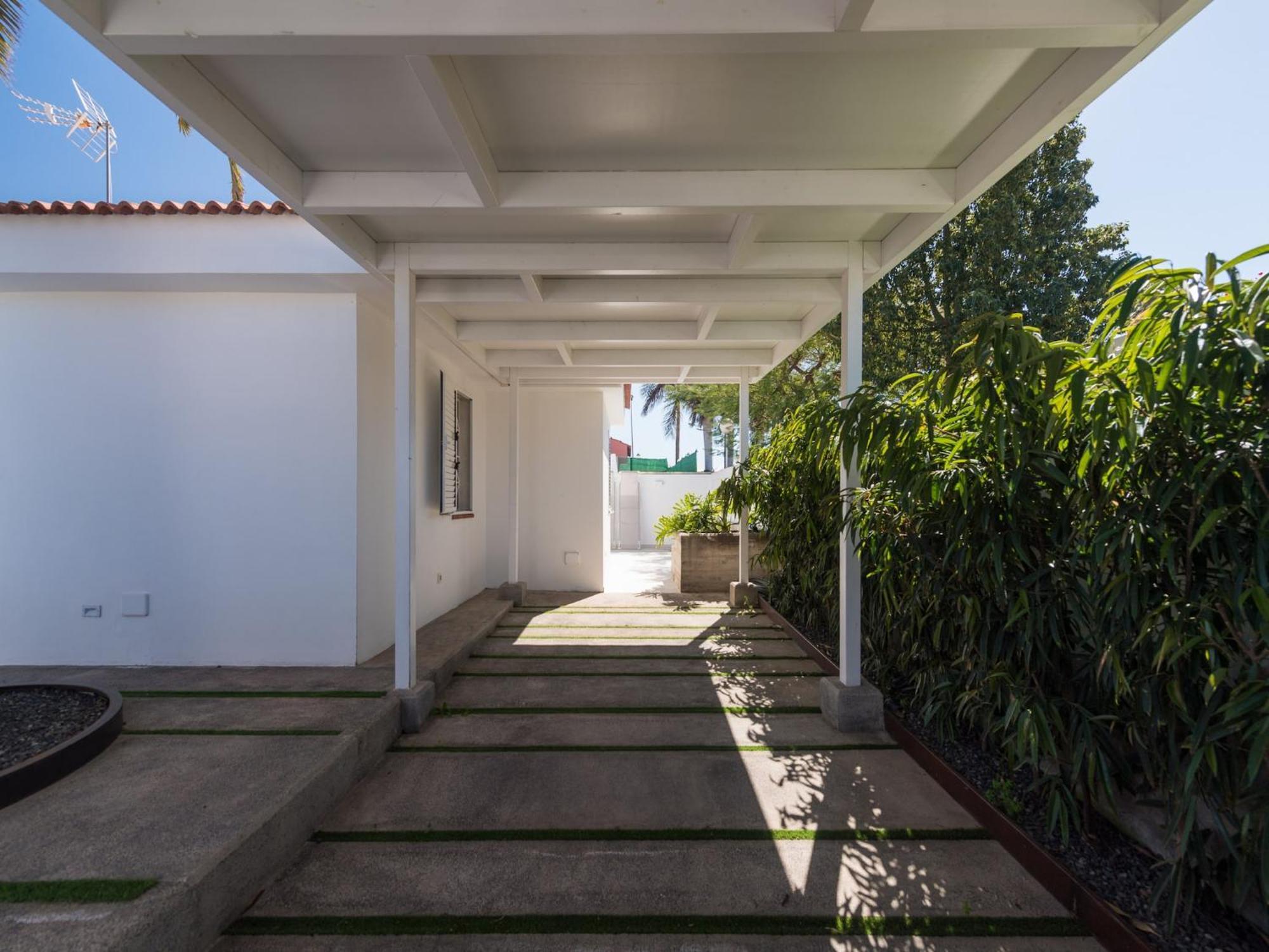 Chalet Modern In Maspalomas