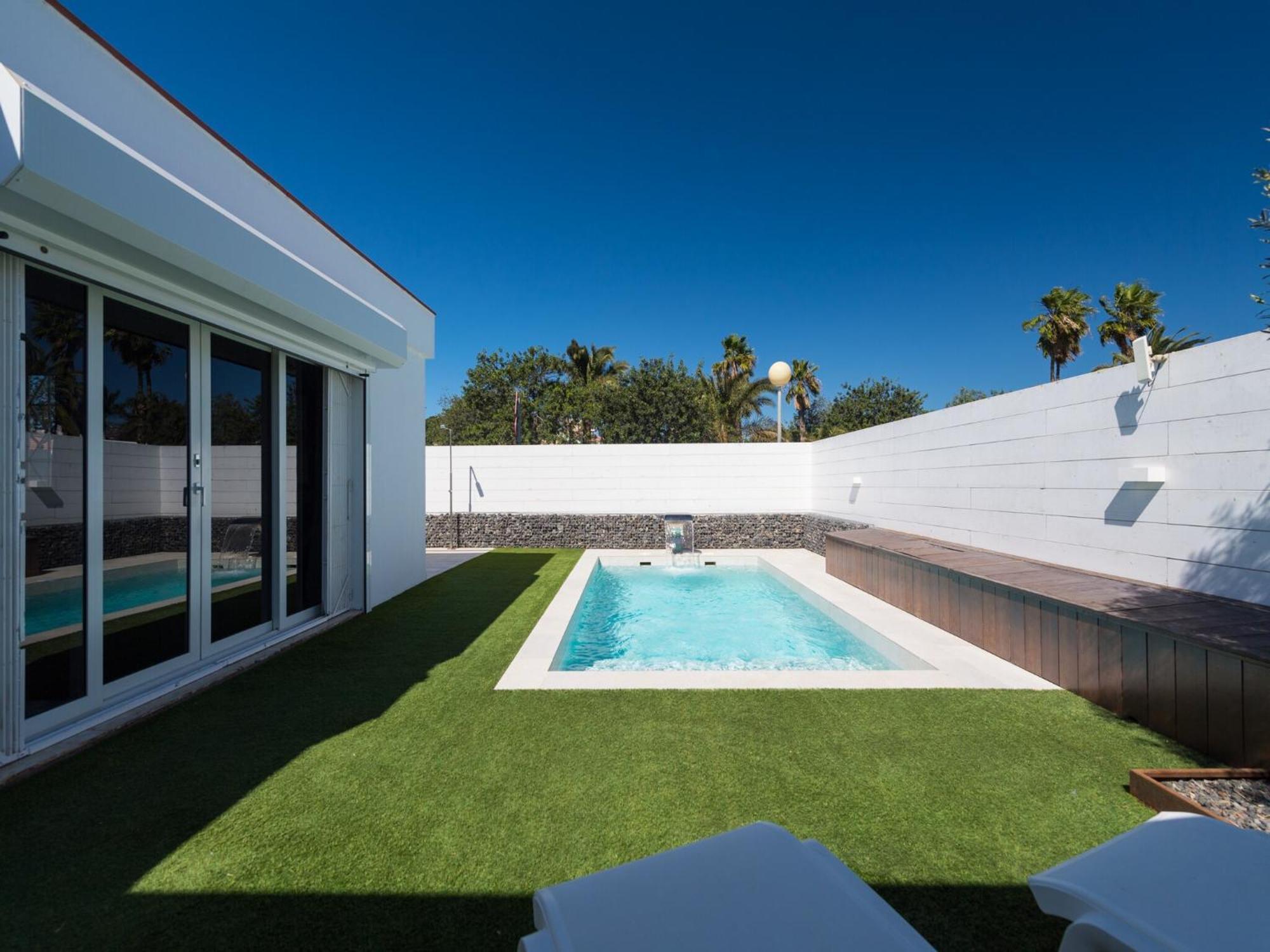 Modern In Maspalomas