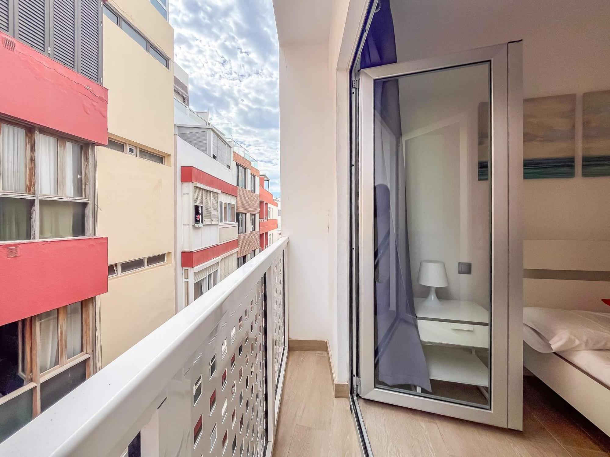 Estudio 21 Con Balcon Playa Canteras Apartment *