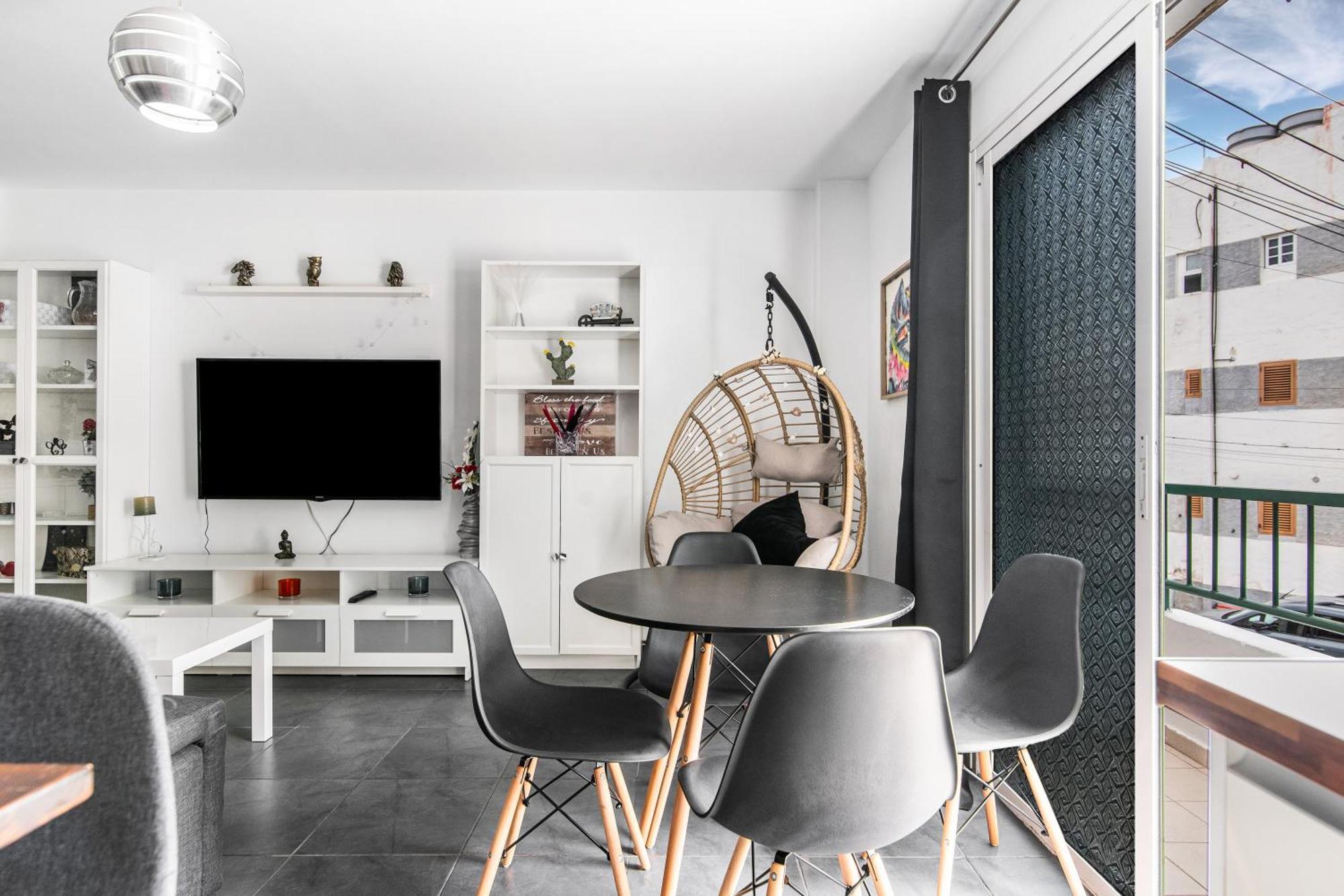 Bright Holiday home
