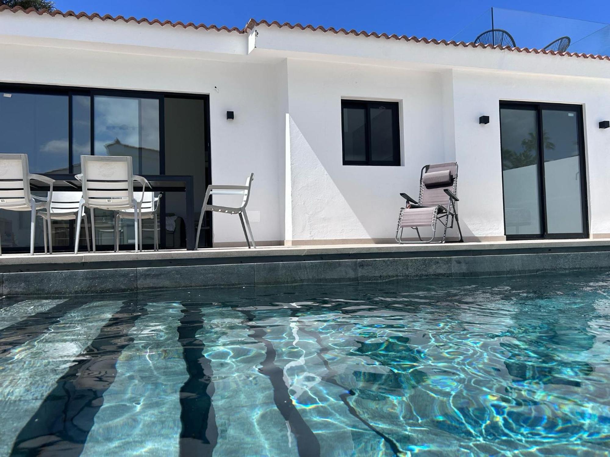 Сasa de vacaciones San Marino 4 Private Pool
