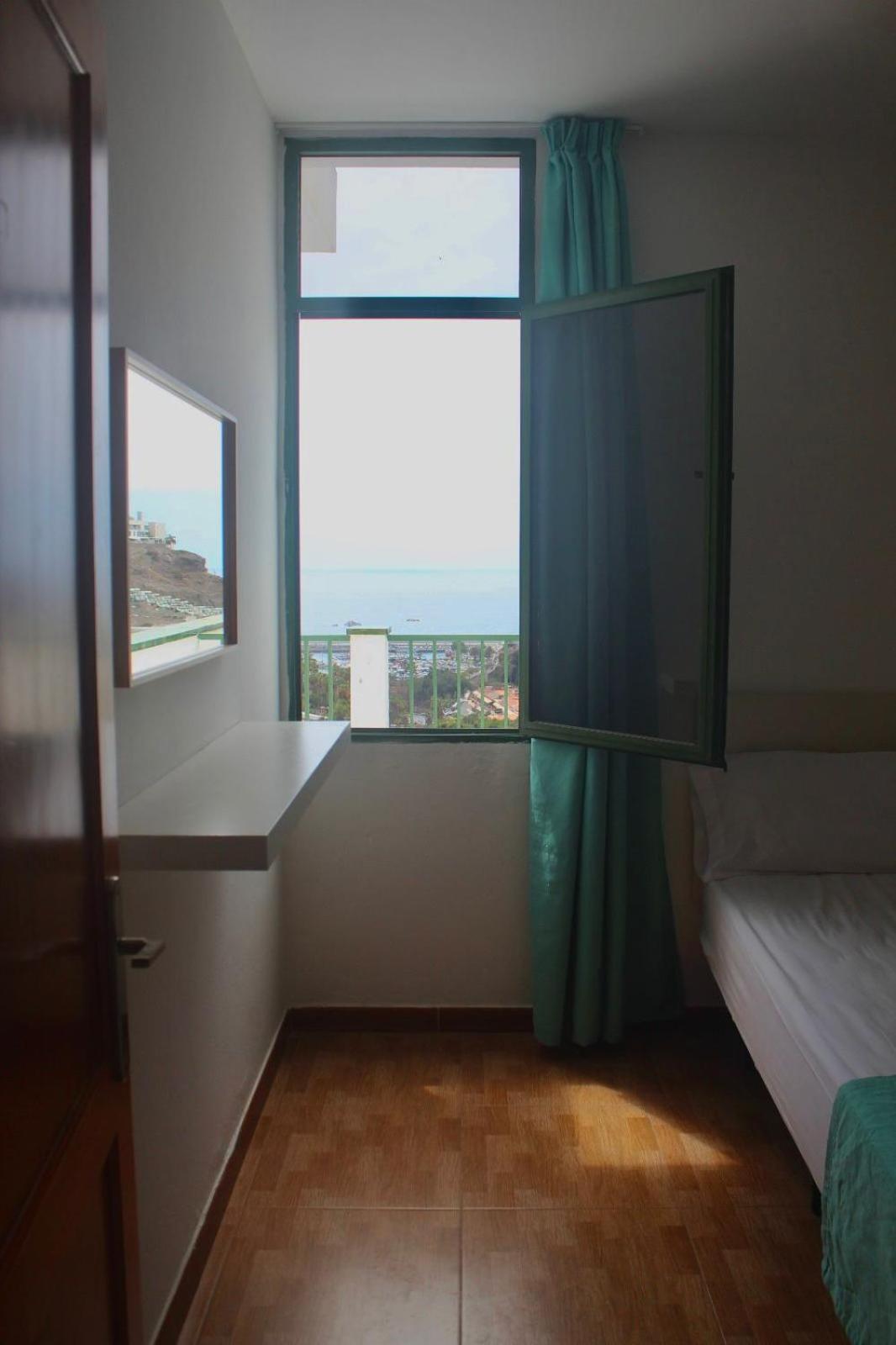 Halley Apartment