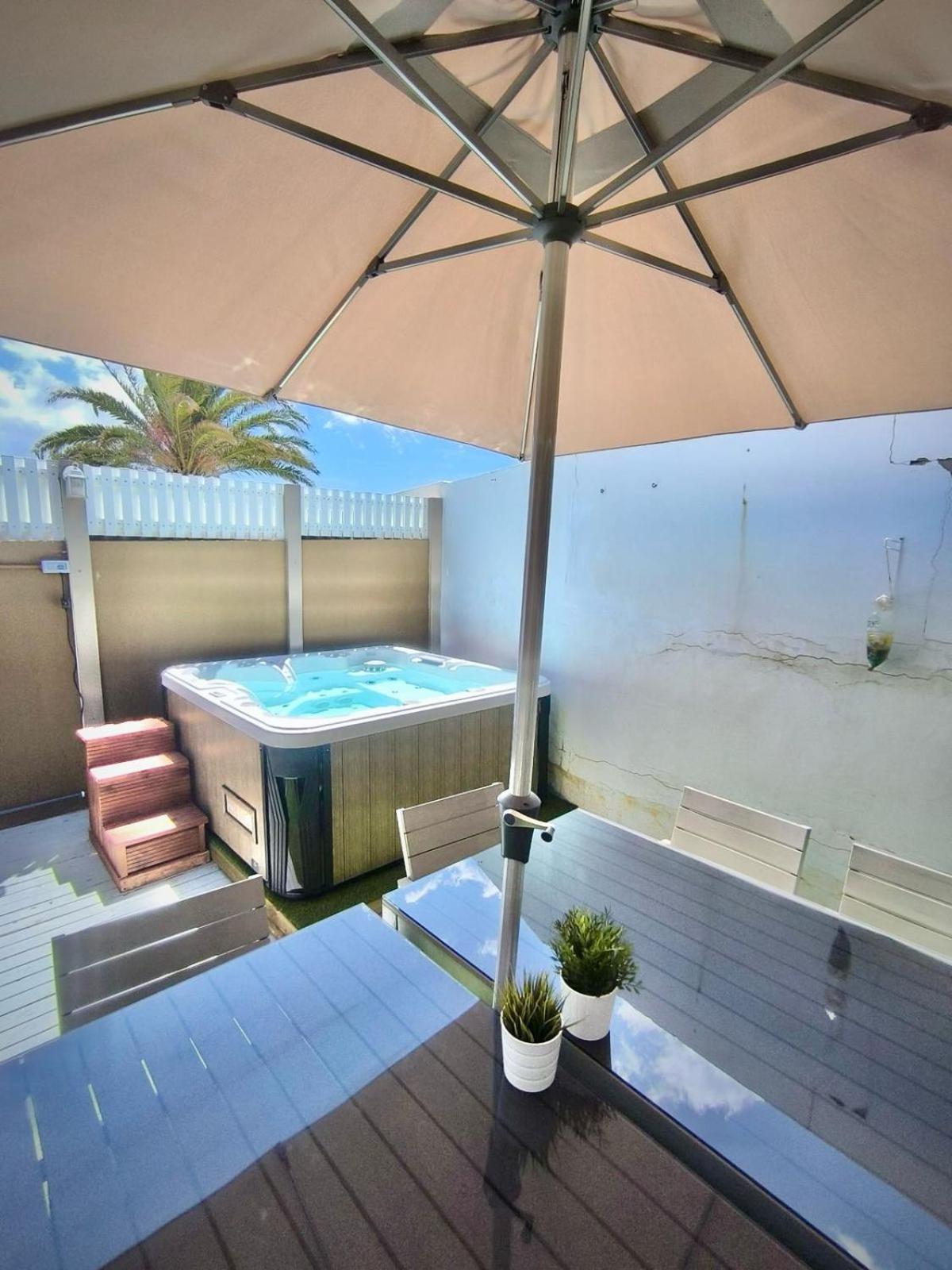 Villa Sukka - Elegant - Community Pool Access *