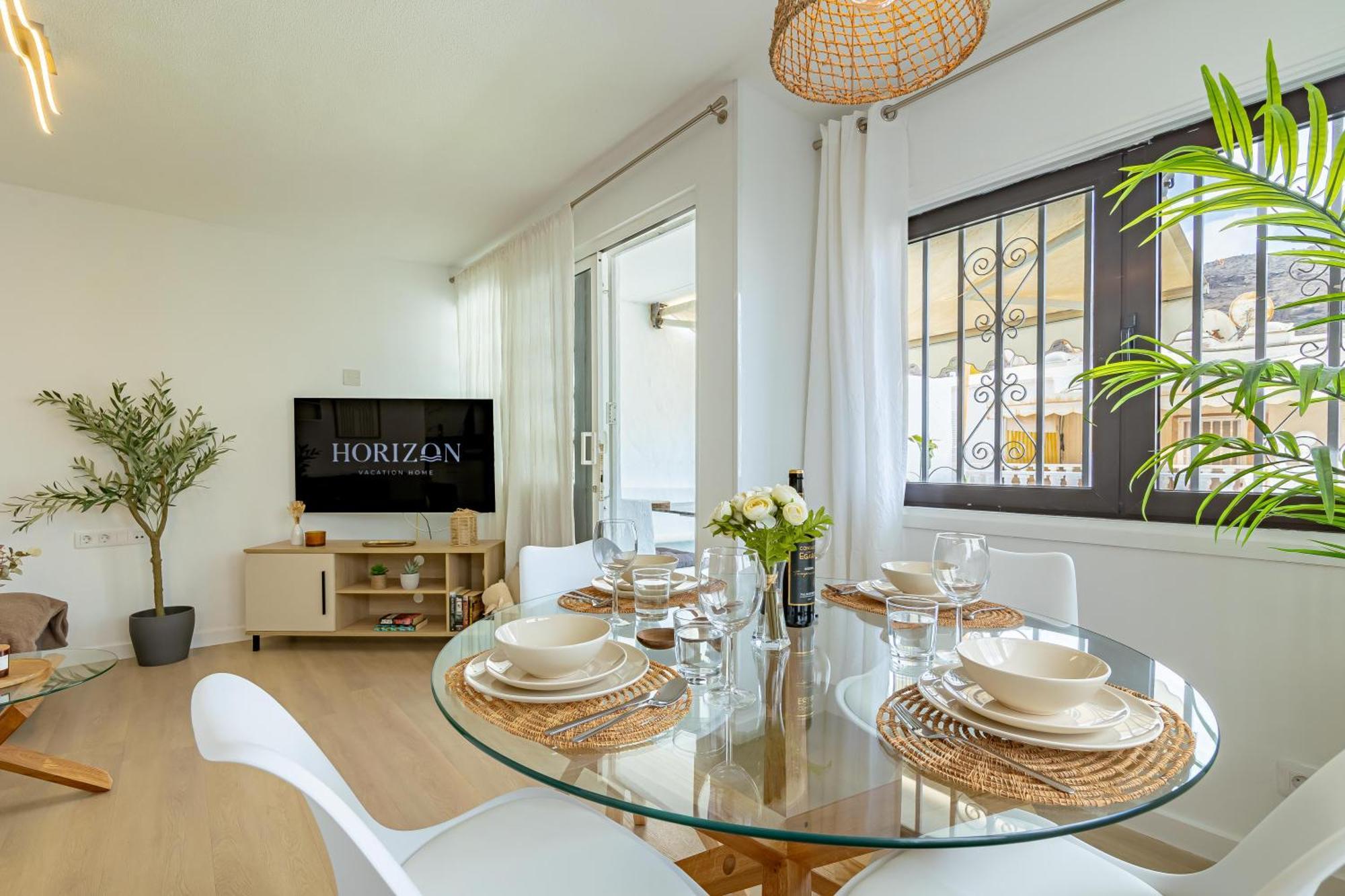 Horizon Vacation - Coastal Oasis Shared Pool Terrace Smart Tv