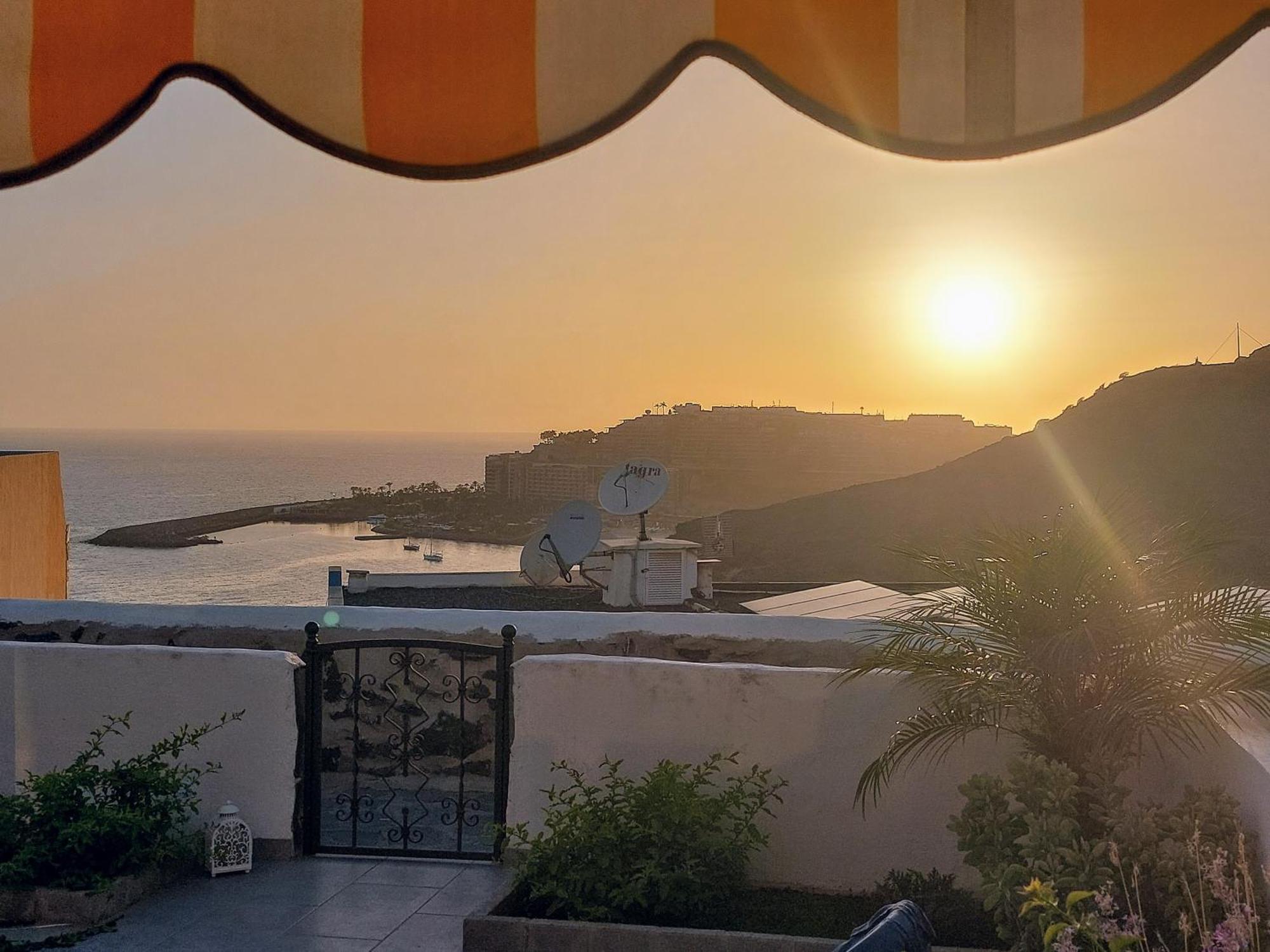 With Amazing Views And Terrace Garden, Fast Fiber Wifi * Patalavaca