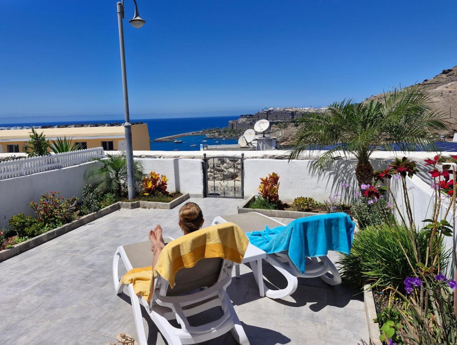 With Amazing Views And Terrace Garden, Fast Fiber Wifi Appartamento