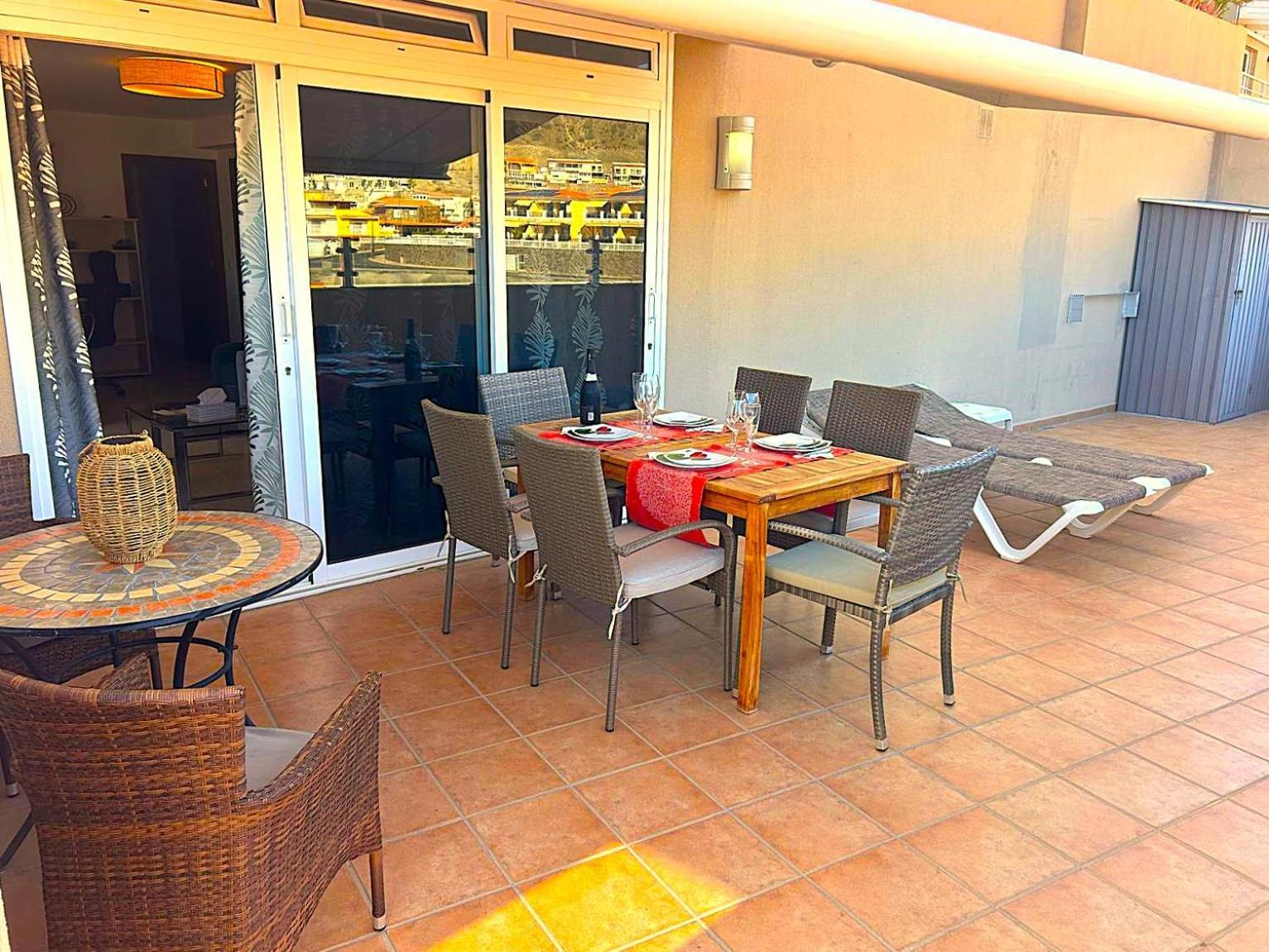 Comfortable 2 Bed In Apartment *