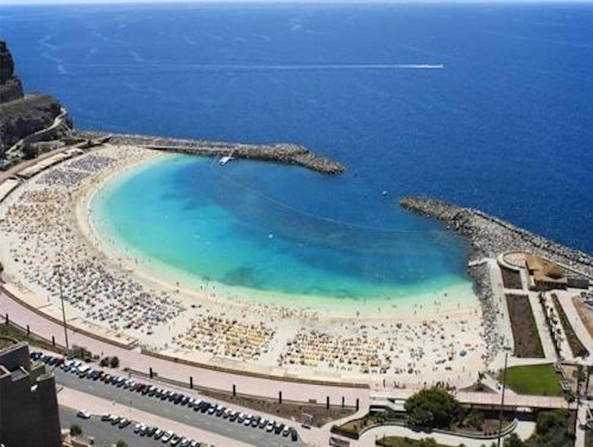 Apartment With Sea View Close To The