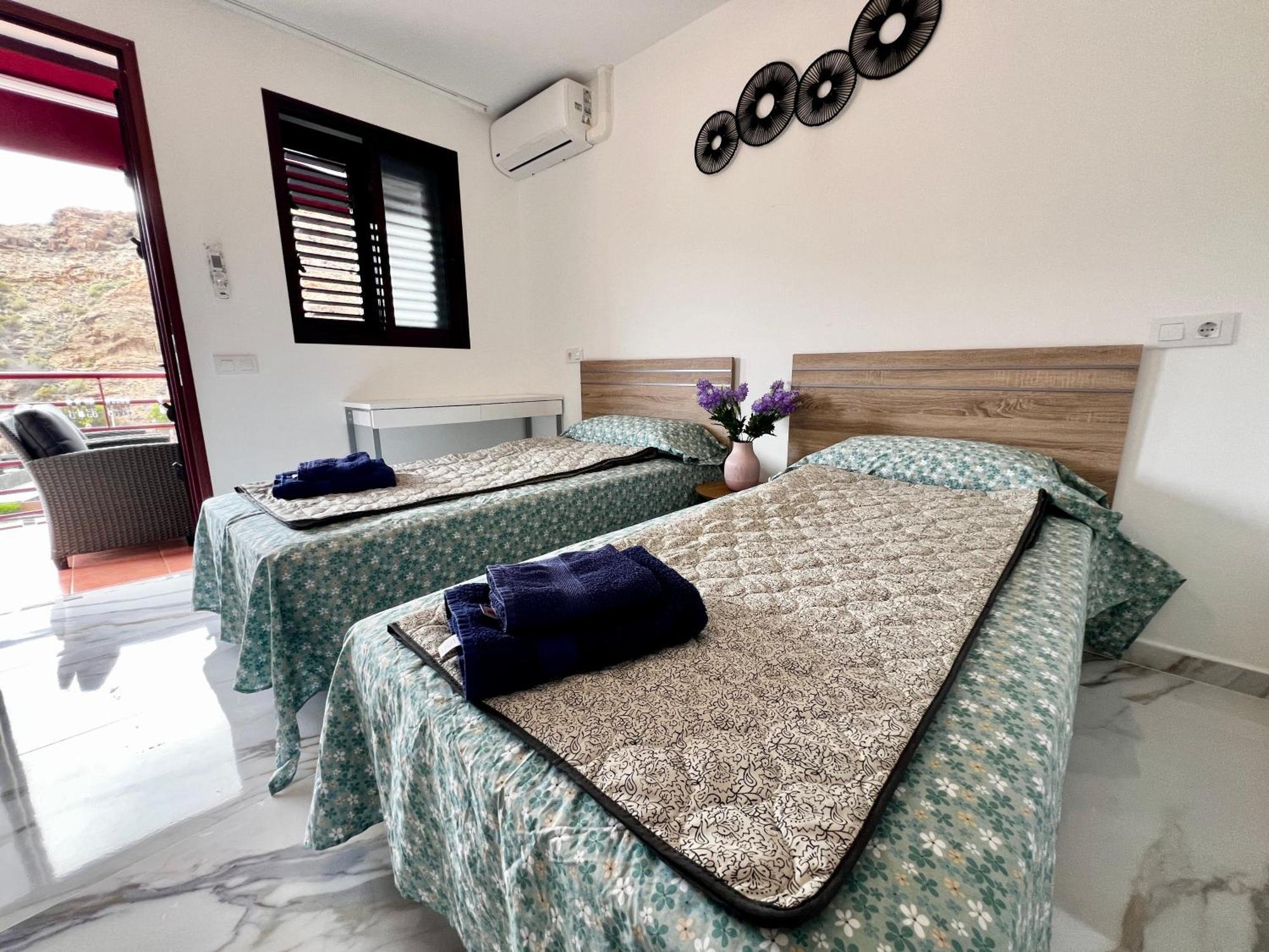 Puerto Rico In Front Of The Shopping Center With Private Heated Saltwater Jacuzzi Pool & Arcade Games Villa