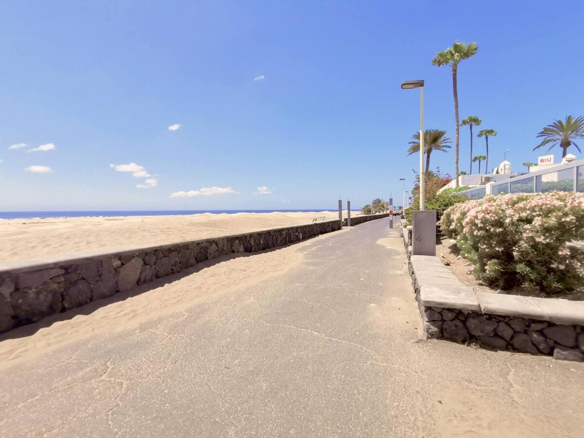 Beside The Maspalomas Dunes By Pride Holiday home *