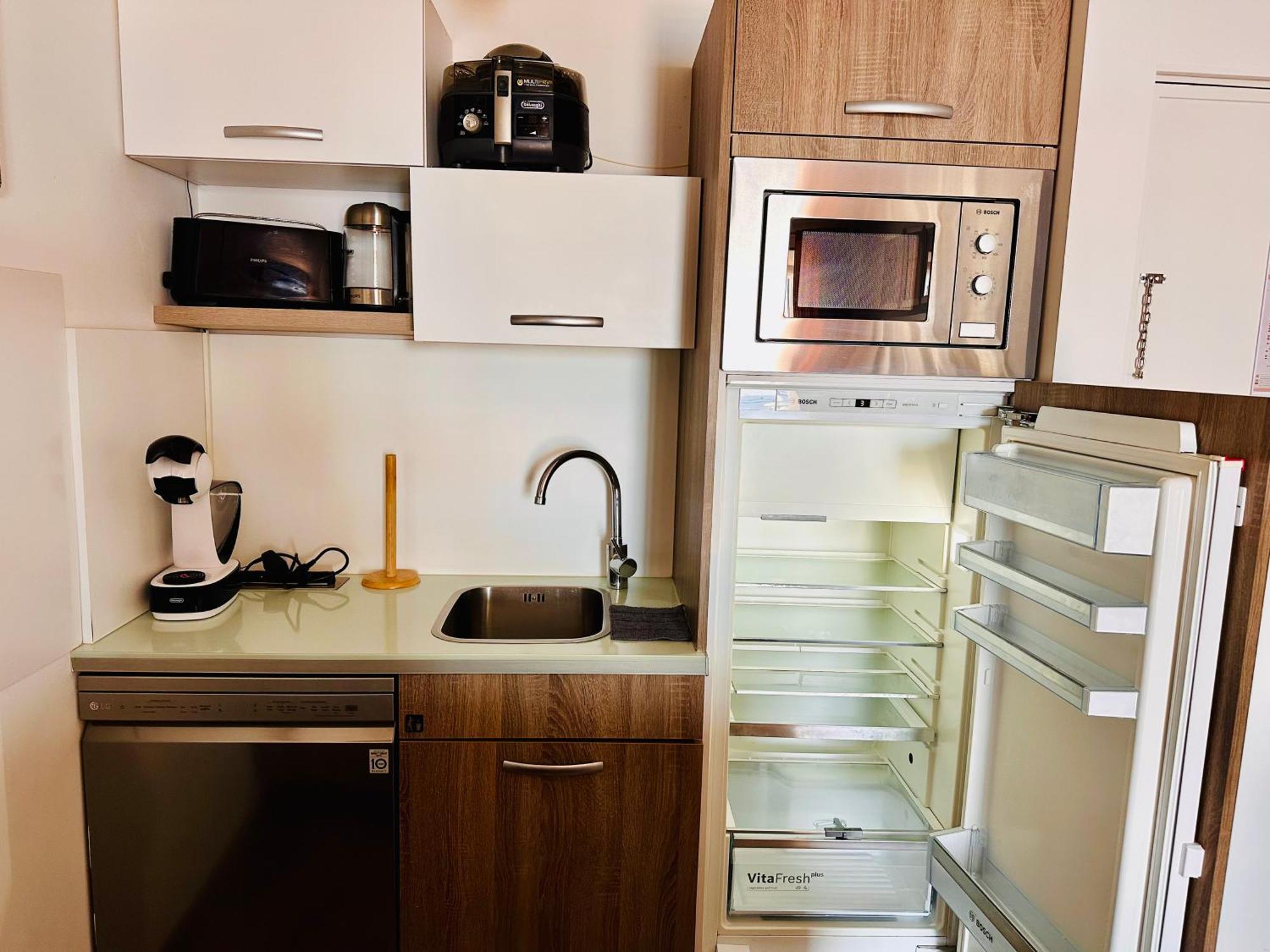 Private With Stunning Ocean Views And Sunset. Apartamento *