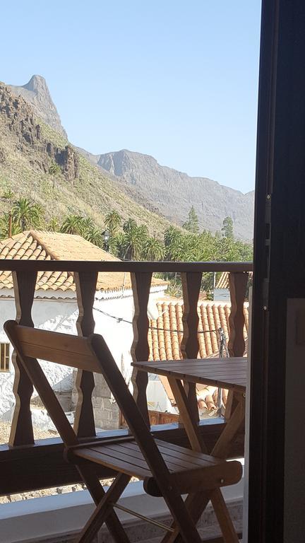 Casa Reyes * Fátaga