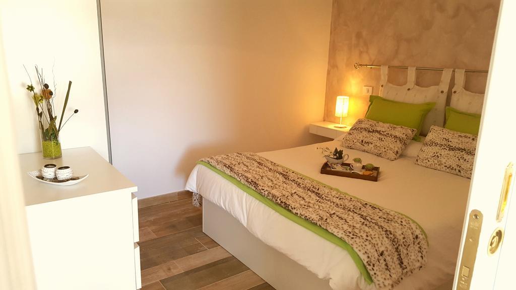 Sur Monsenor Apartment