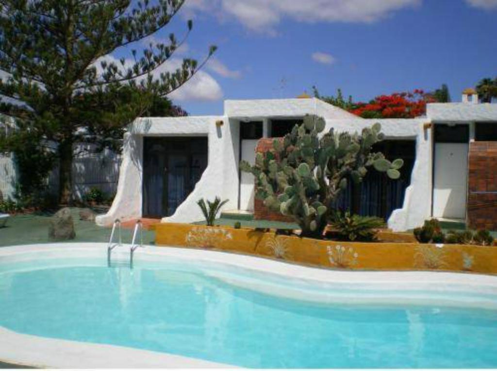 Resort Tenesoya Gay Men Only