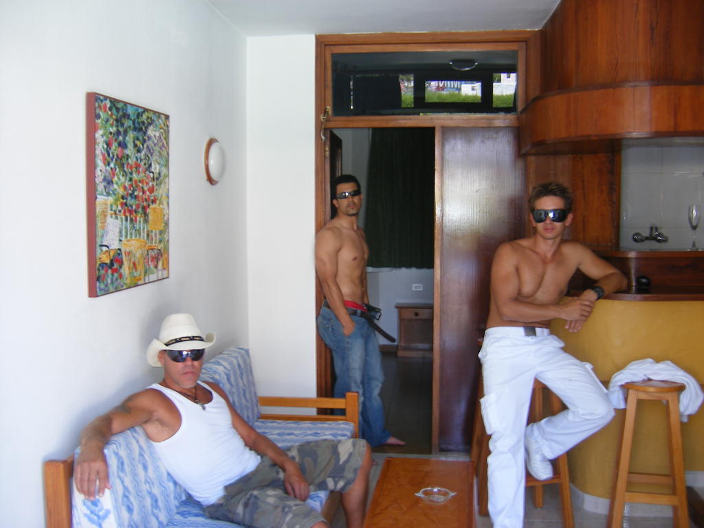 Tenesoya Gay Men Only * Playa del Inglés