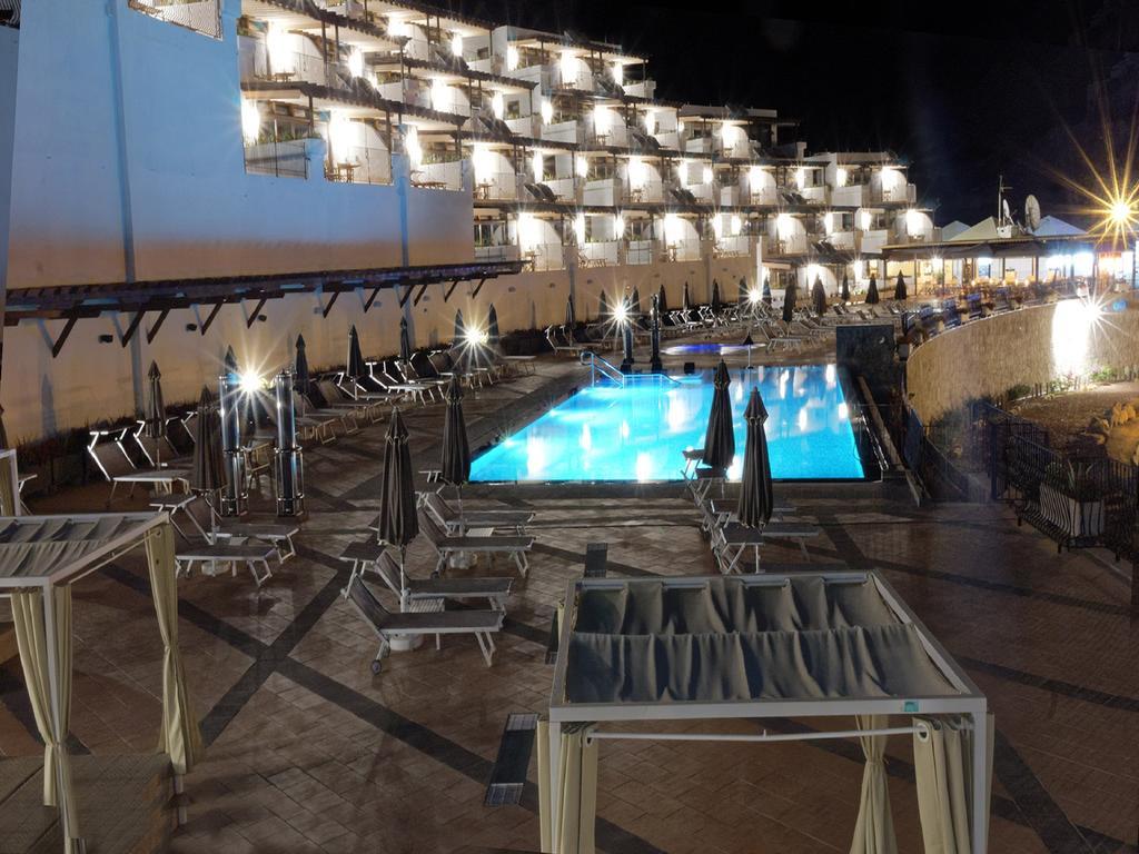 Aparthotel Idyll - Adults Only