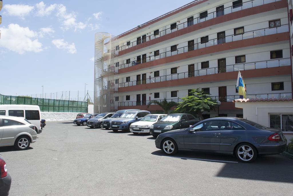 Guinea Flat - *
