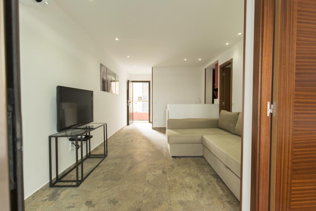 Guinea Flat - * Playa del Inglés