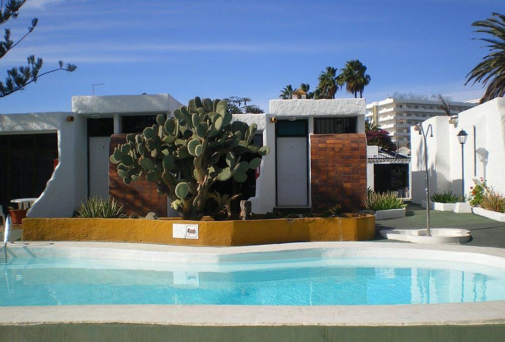 Tenesoya Gay Men Only Resort