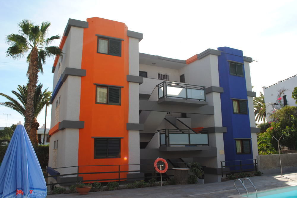 Africana Hotel