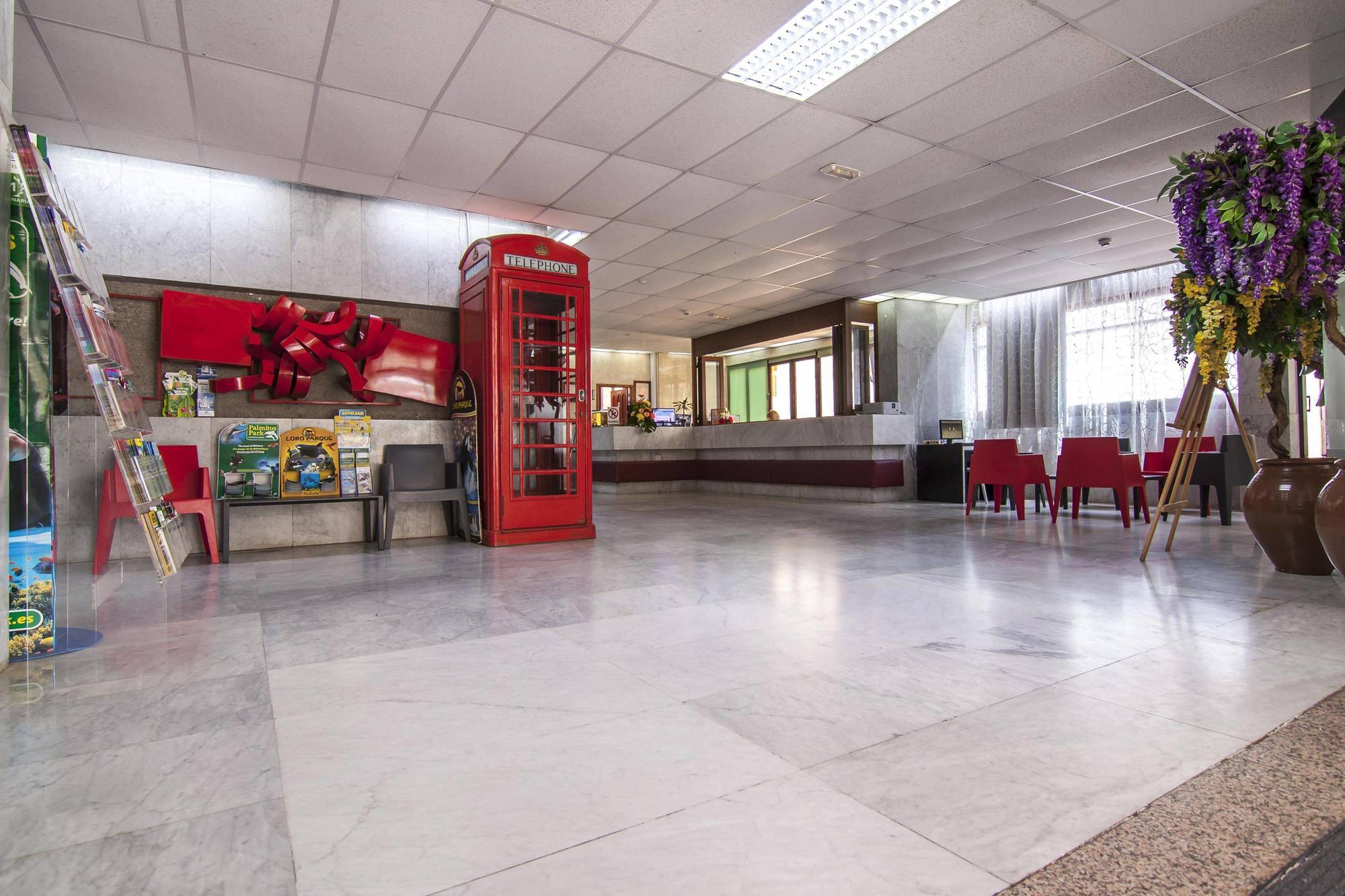 Roja Apartamento